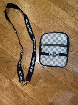 Riñonera Louis Vuitton Damier Azur