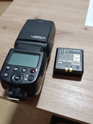 Flash Godox V850II