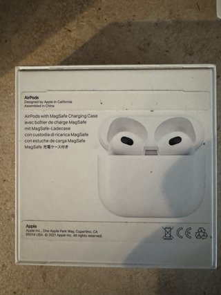 Apple AirPods