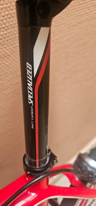 Bicicleta de carretera Specialized Tarmac Roja
