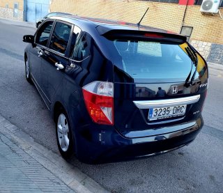 Honda FR-V 2005