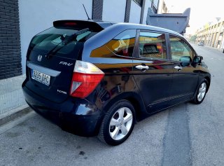 Honda FR-V 2005