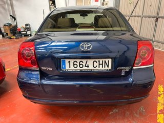 Toyota Avensis 2003