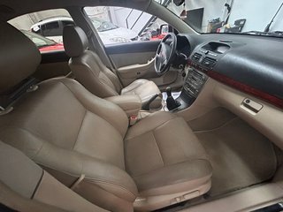 Toyota Avensis 2003