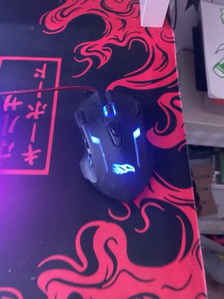 Teclado Mecánico Compacto con Iluminación RGB