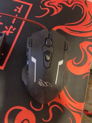 Teclado Mecánico Compacto con Iluminación RGB