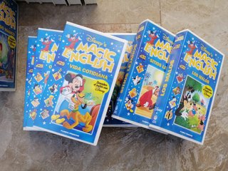 32 VHS Disney Magic English + 16 Libros
