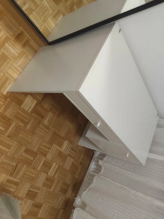 Tocador blanco de madera