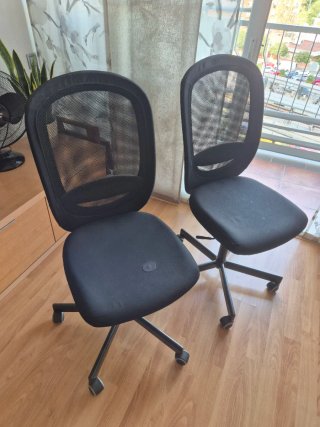 2 Sillas de Oficina Giratorias