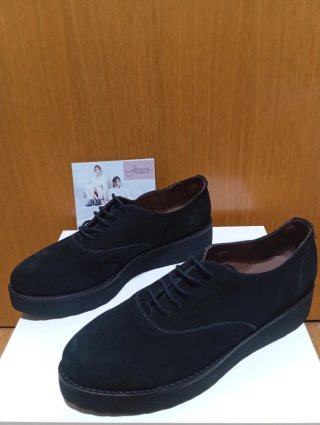 Zapatos Derby o Blucher de Gaymo de ante Negro