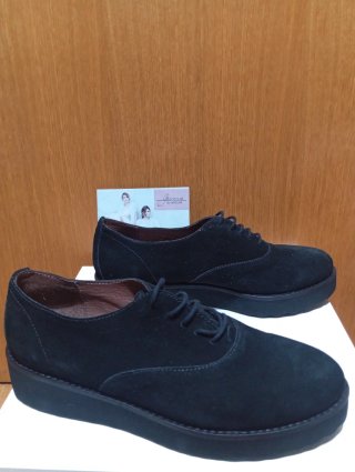 Zapatos Derby o Blucher de Gaymo de ante Negro
