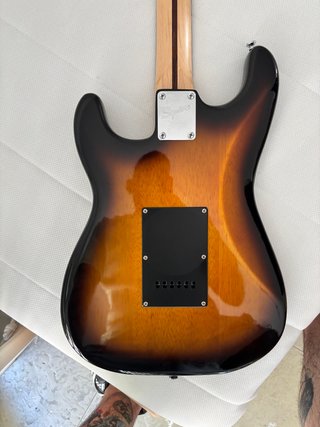 Guitarra Eléctrica Squier Strat