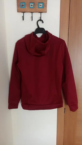 Sudadera granate con capucha WILD & FREE