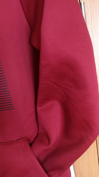 Sudadera granate con capucha WILD & FREE
