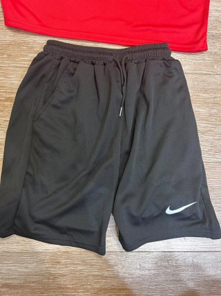 Conjunto camiseta y pantalón Nike Rojo Talla M