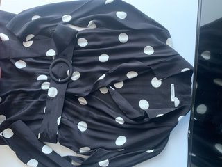 Peto lunares blanco y negro Talla L