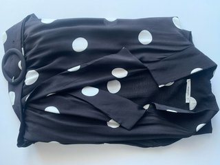 Peto lunares blanco y negro Talla L