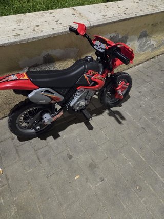 Moto eléctrica infantil 3-6 años