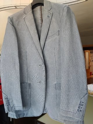 Americana gris hombre