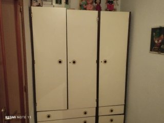 Armario de dormitorio de madera
