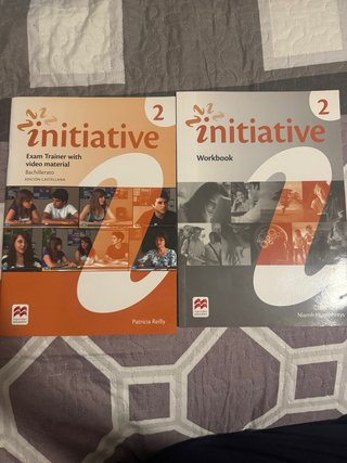 Libro de inglés segundo bachillerato Initiative 2