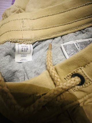 Pantalón Cargo GAP bolsillos 4 Años