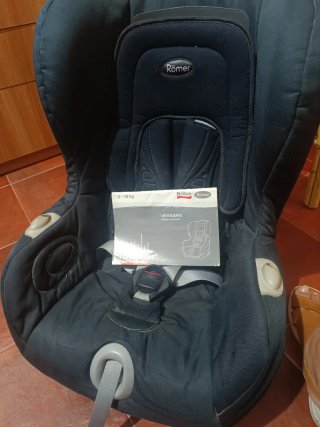 Silla de coche Römer con manual de instrucciones