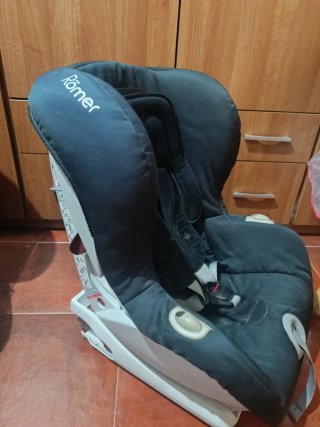 Silla de coche Römer con manual de instrucciones