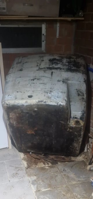 Regalo Depósito agua 300L + otro depósito de 1000L