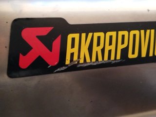 Escape Akrapovic FZ8