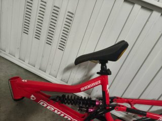 Bicicleta enduro Devinci Wilson