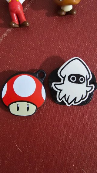 Lote 4 Figuras / Colgantes Super Mario - Kinder