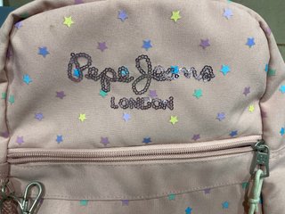 Mochila pequeña Pepe Jeans rosa con estrellas