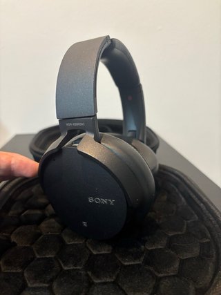 Auriculares Sony MDR-XB950N1