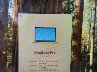 MacBook Pro 15" 2018 i7/16/256