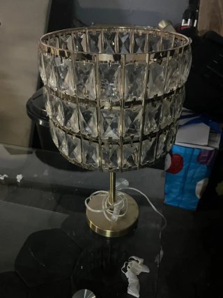 Lámparas de pie de madera y ratán