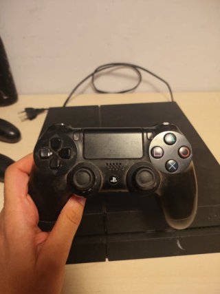 Consola PlayStation 4 (PS4) 1TB y 3 Mandos