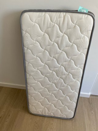 Cuna de Madera con Colchón