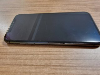 Apple iPhone Xs 64GB Space Gray