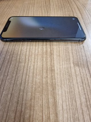 Apple iPhone Xs 64GB Space Gray