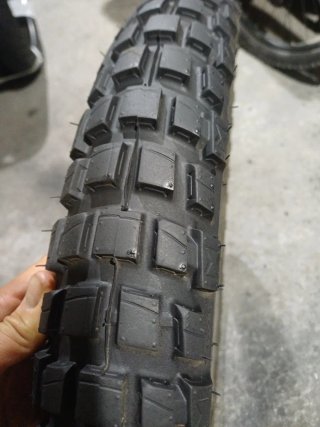 Michelin Anakee WILD 90/90-21 NUEVO
