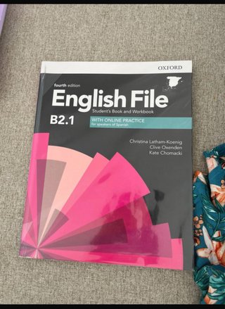 English File b2.1 oxford, fourth edition