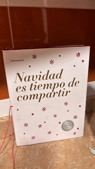 Thermomix TM5, con Cook Key y 2 libros de recetas