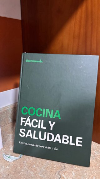 Thermomix TM5, con Cook Key y 2 libros de recetas