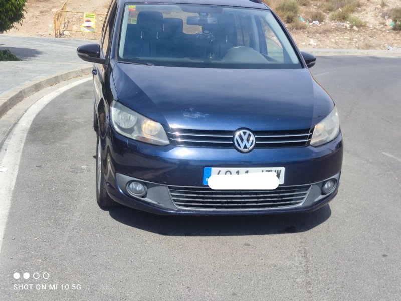 Volkswagen Touran 1.6 TDI Advance DSG 2012