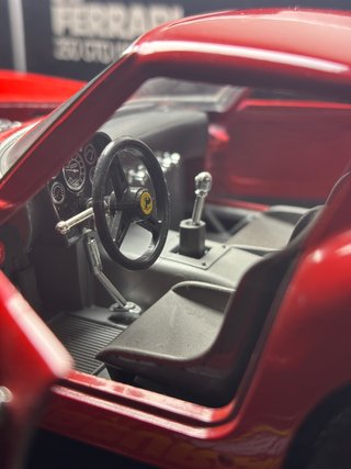 Ferrari 250 GTO (1962) Bburago 1:18 die-cast