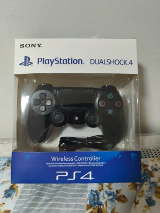 Mando PS4 sony negro