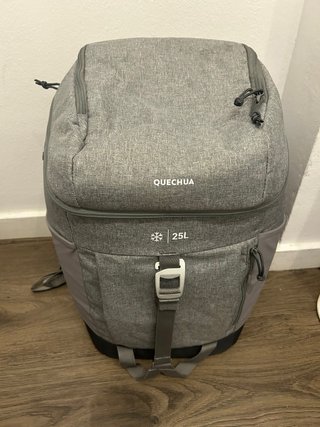 Mochila Térmica Quechua 25L Gris