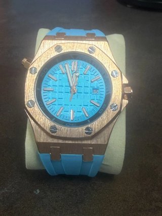 Reloj MOD estilo Aud Piq R.Oak ac rosa caucho azul