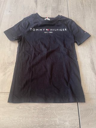 Camiseta Tommy Hilfiger niño T128